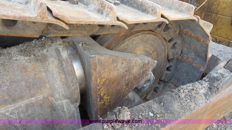 image for item K5188 1988 Caterpillar D6H dozer