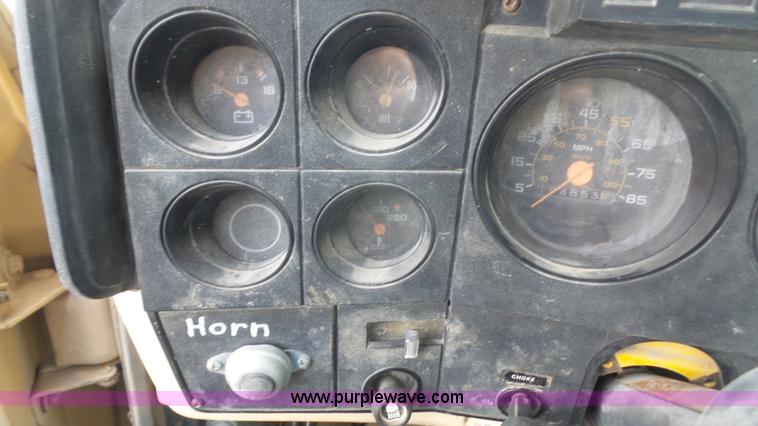 image for item K5192 1986 GMC TopKick dump truck