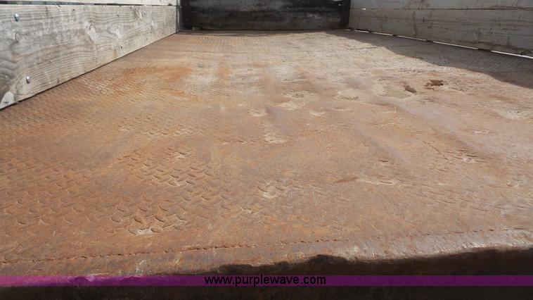 image for item K5192 1986 GMC TopKick dump truck