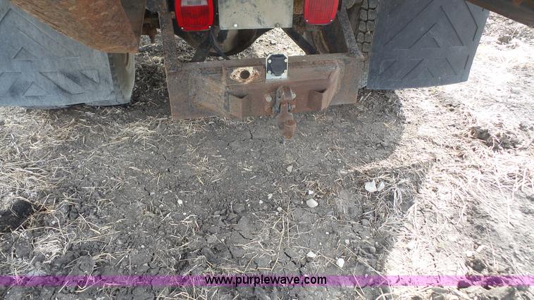 image for item K5192 1986 GMC TopKick dump truck