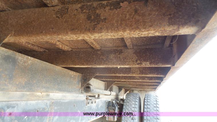 image for item K5192 1986 GMC TopKick dump truck