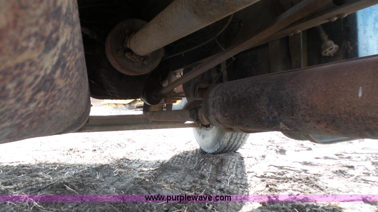 image for item K5192 1986 GMC TopKick dump truck