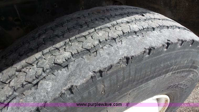 image for item K5192 1986 GMC TopKick dump truck