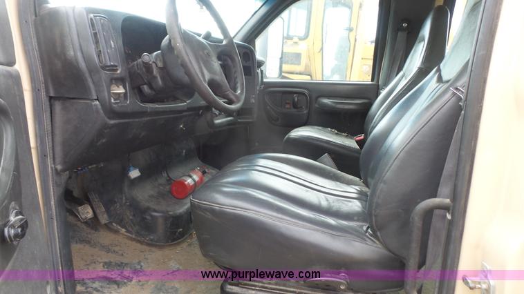 image for item K5194 2007 Chevrolet C4500 Crew Cab service truck