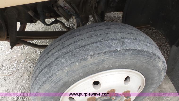 image for item K5194 2007 Chevrolet C4500 Crew Cab service truck