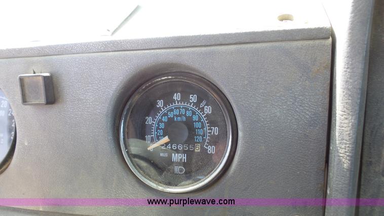 image for item K5248 1987 Mack RS688LS mixer truck