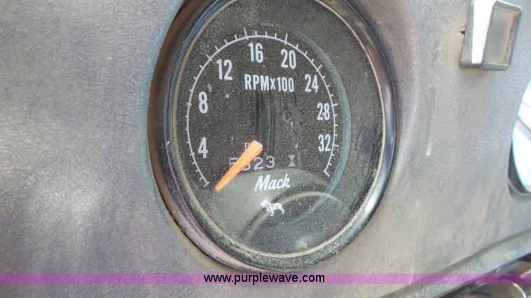 image for item K5248 1987 Mack RS688LS mixer truck