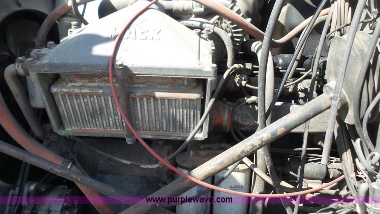 image for item K5248 1987 Mack RS688LS mixer truck