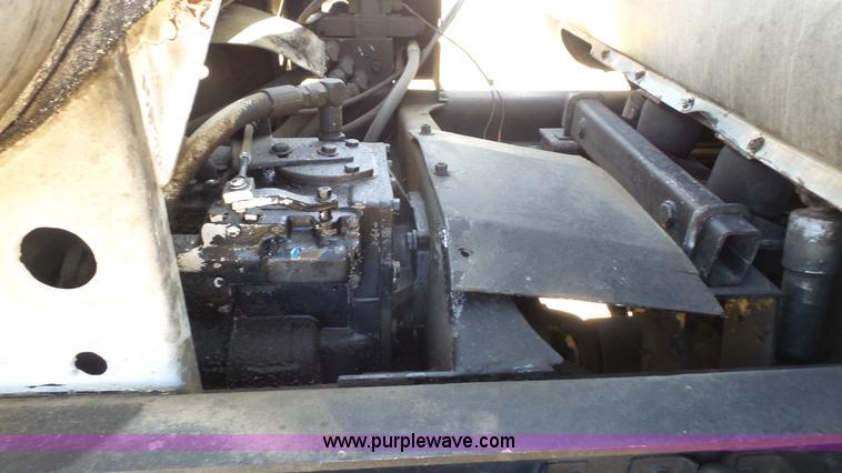 image for item K5248 1987 Mack RS688LS mixer truck