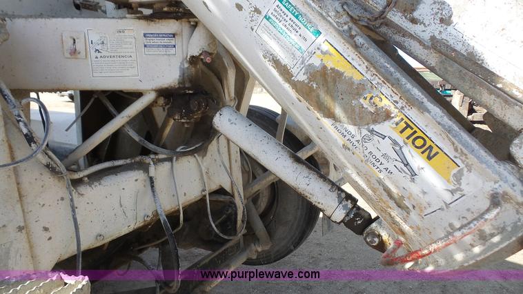 image for item K5248 1987 Mack RS688LS mixer truck