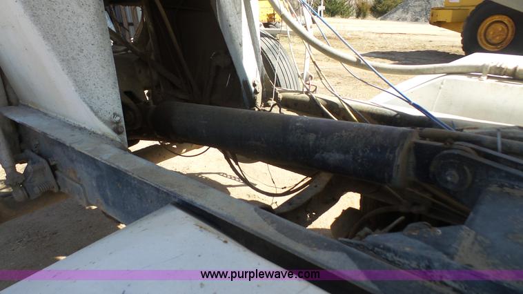 image for item K5248 1987 Mack RS688LS mixer truck