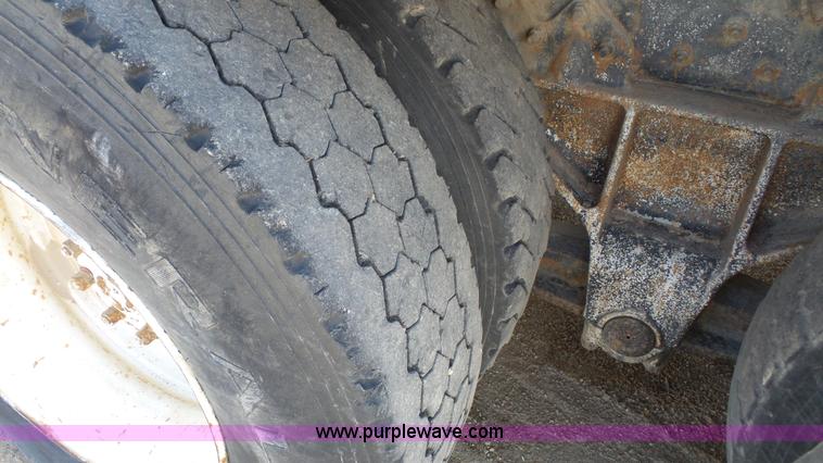 image for item K5248 1987 Mack RS688LS mixer truck