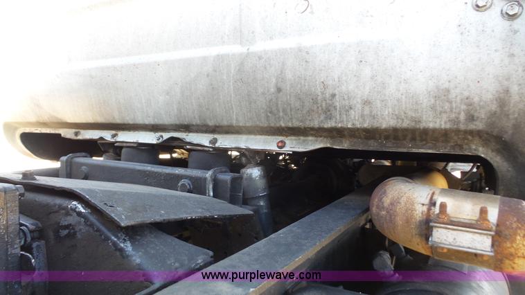 image for item K5248 1987 Mack RS688LS mixer truck