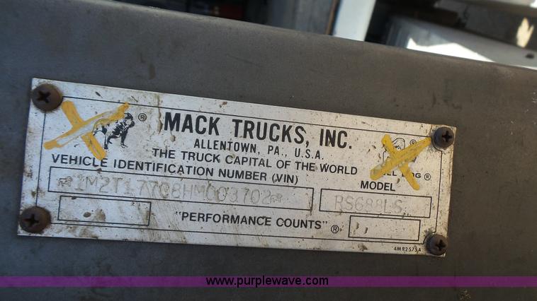 image for item K5248 1987 Mack RS688LS mixer truck