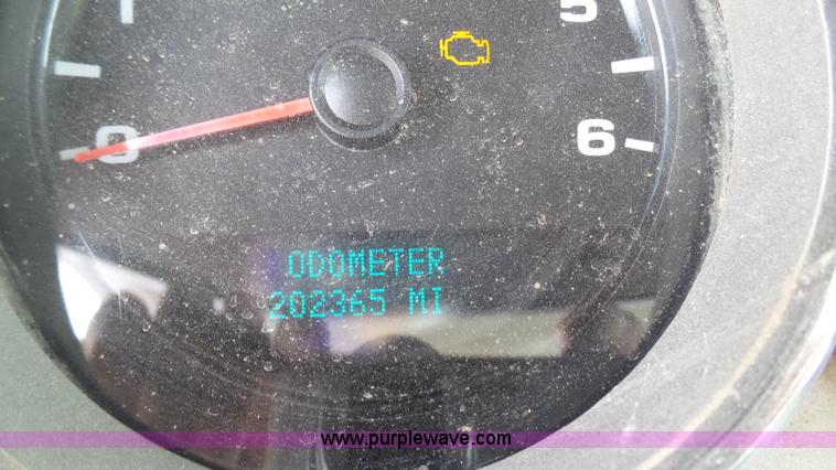 image for item L1329 2007 Chevrolet Silverado 3500HD utility truck