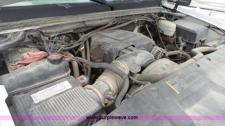 image for item L1329 2007 Chevrolet Silverado 3500HD utility truck