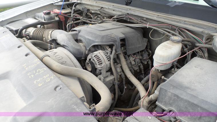 image for item L1329 2007 Chevrolet Silverado 3500HD utility truck