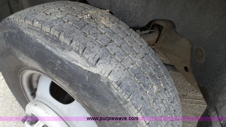 image for item L1329 2007 Chevrolet Silverado 3500HD utility truck