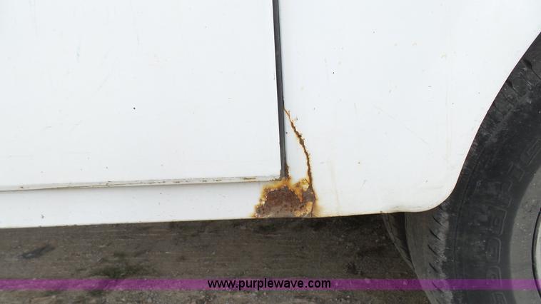 image for item L1329 2007 Chevrolet Silverado 3500HD utility truck