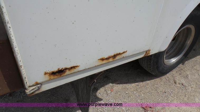 image for item L1329 2007 Chevrolet Silverado 3500HD utility truck