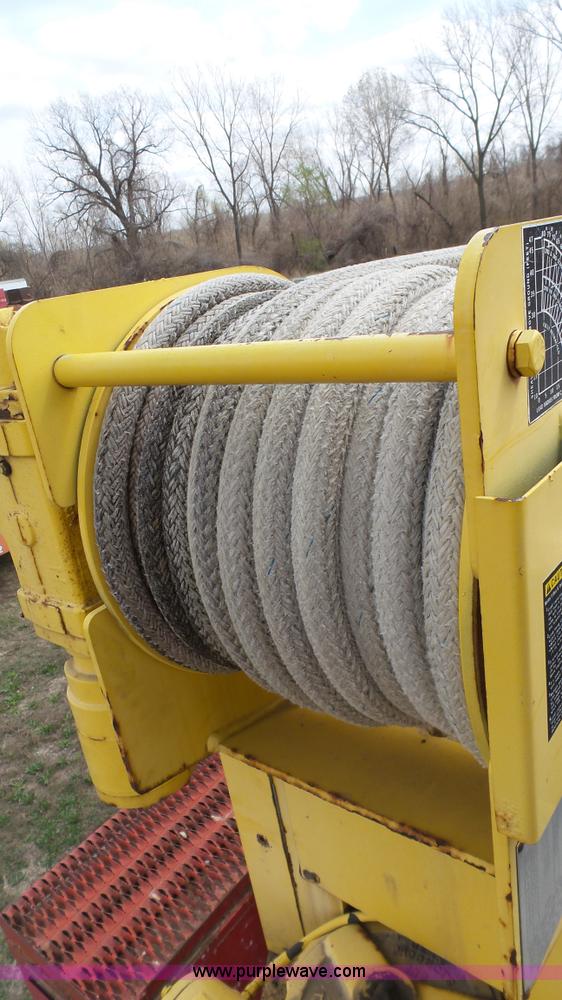 image for item L1330 1998 International 4700 digger derrick truck