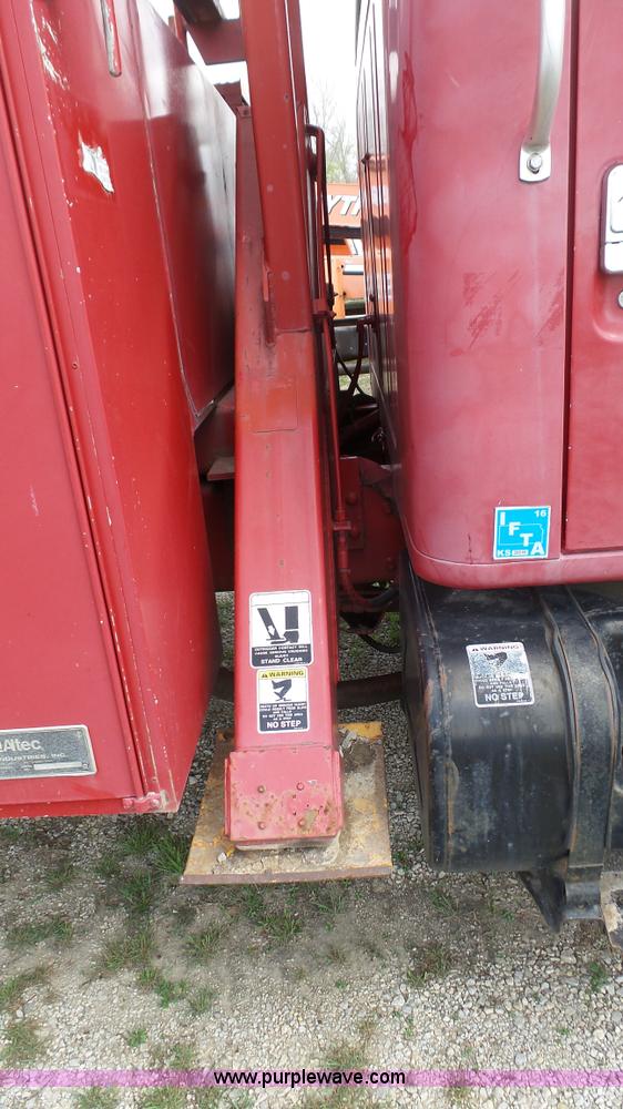 image for item L1330 1998 International 4700 digger derrick truck