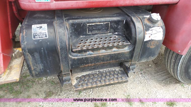 image for item L1330 1998 International 4700 digger derrick truck