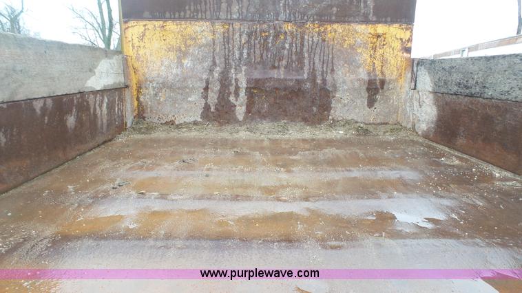 image for item L1346 Morooka MST-800E dump truck