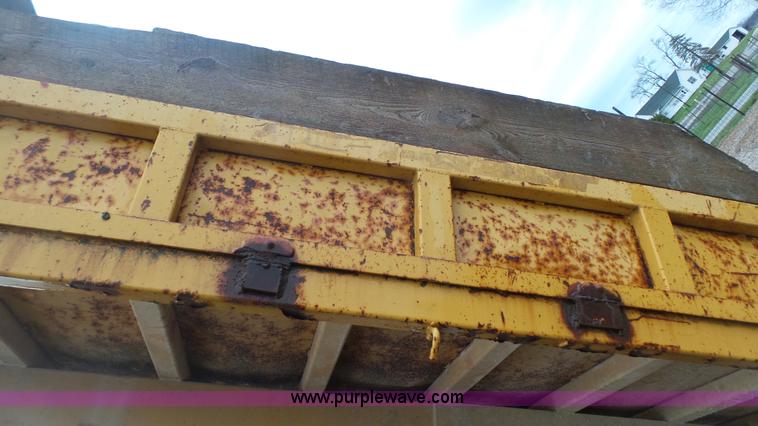 image for item L1346 Morooka MST-800E dump truck