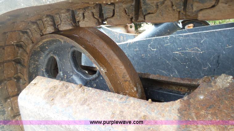 image for item L1347 Yanmar V1035-5 compact excavator