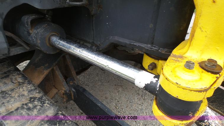 image for item L1347 Yanmar V1035-5 compact excavator