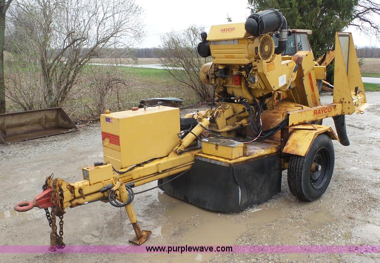 image for item L1350 Rayco RG1672 stump grinder