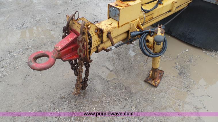 image for item L1350 Rayco RG1672 stump grinder