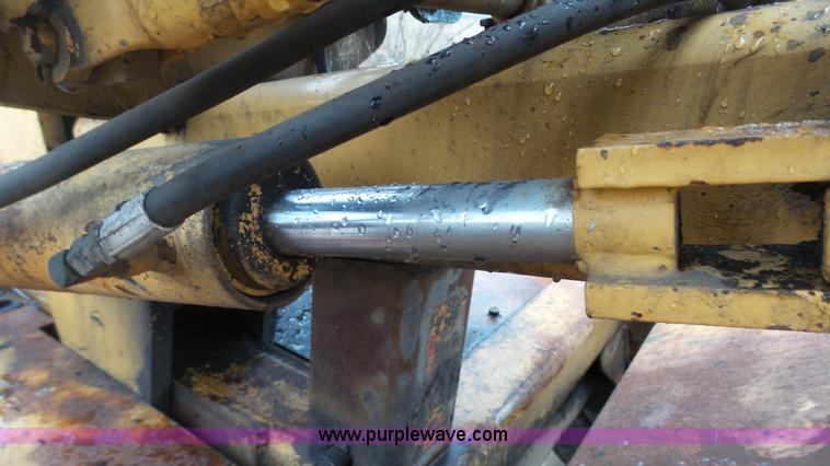 image for item L1350 Rayco RG1672 stump grinder