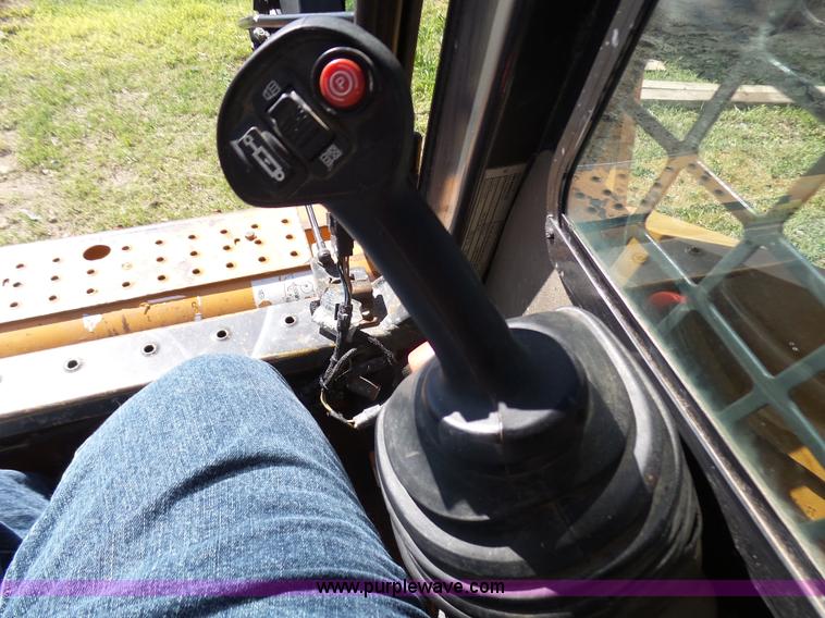 image for item L1532 2010 Case 450CT Series III skid steer