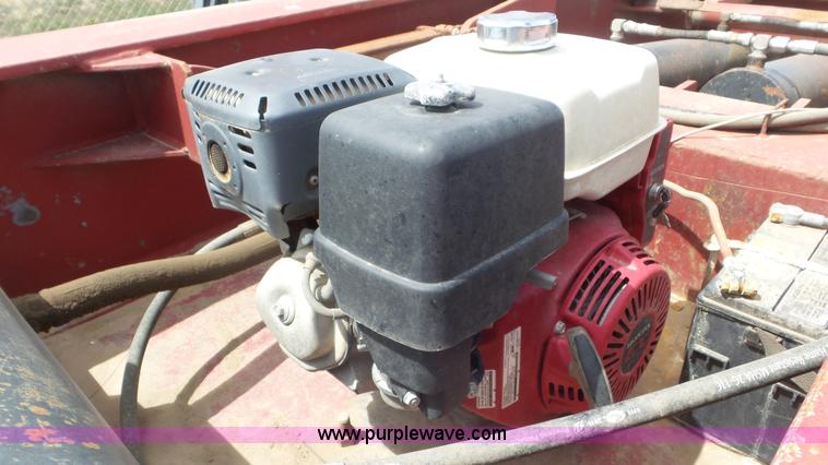 image for item L2177 2006 Witzco Challenger lowboy equipment trailer