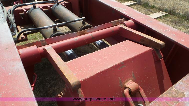 image for item L2177 2006 Witzco Challenger lowboy equipment trailer