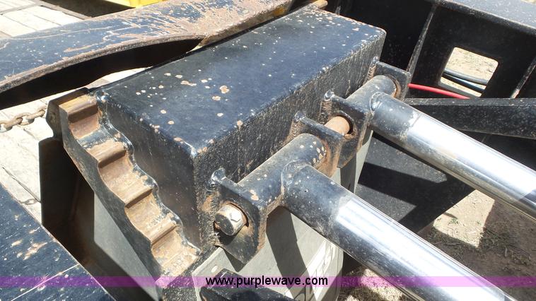 image for item L2178 2006 Witzco Challenger low boy equipment trailer