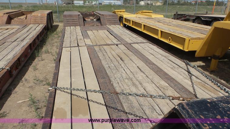 image for item L2178 2006 Witzco Challenger low boy equipment trailer