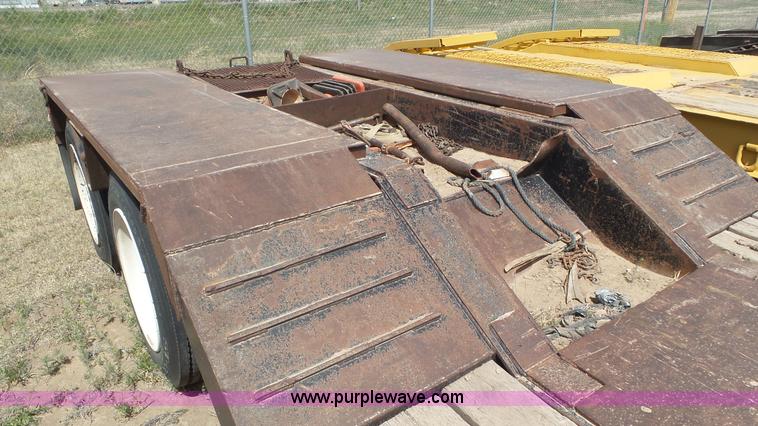 image for item L2178 2006 Witzco Challenger low boy equipment trailer