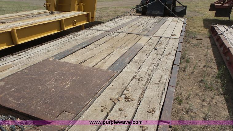 image for item L2178 2006 Witzco Challenger low boy equipment trailer