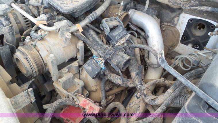 image for item L2182 2006 Chevrolet Silverado 3500 pickup truck