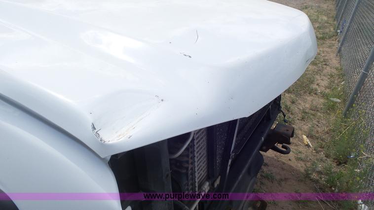 image for item L2182 2006 Chevrolet Silverado 3500 pickup truck