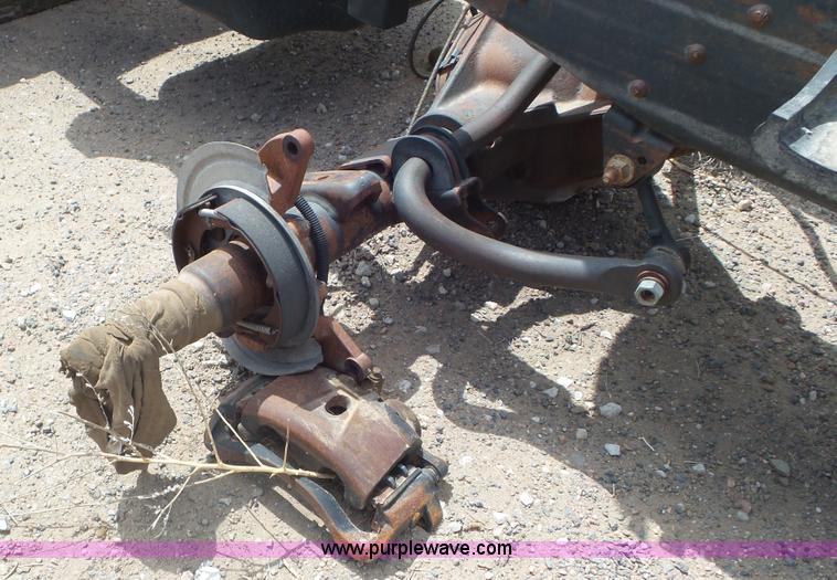 image for item L2182 2006 Chevrolet Silverado 3500 pickup truck