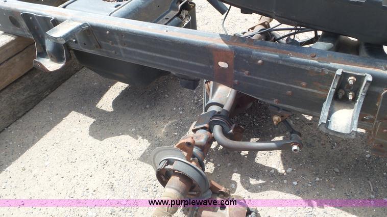 image for item L2182 2006 Chevrolet Silverado 3500 pickup truck