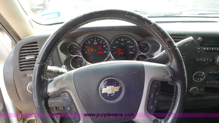 image for item L2184 2011 Chevrolet Silverado 1500 Ext. Cab pickup truck