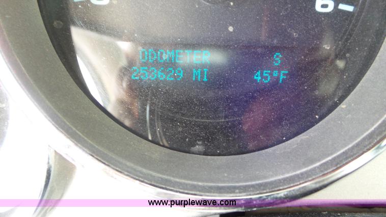 image for item L2184 2011 Chevrolet Silverado 1500 Ext. Cab pickup truck