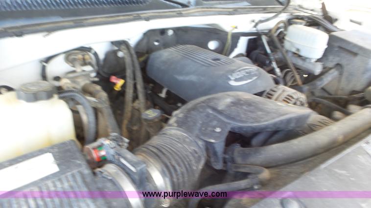 image for item L2189 2007 Chevrolet Silverado 2500HD Ext. Cab pickup truck