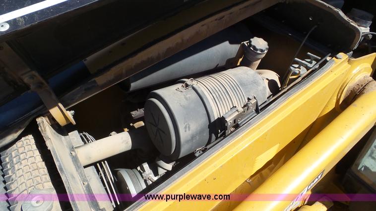 image for item L2192 2001 Caterpillar 420D backhoe