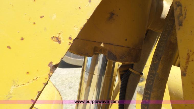 image for item L2192 2001 Caterpillar 420D backhoe